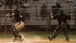 040121V07331 Garza throws ball around infield while plate ump rings up Mendoza - backward K b5 A sm