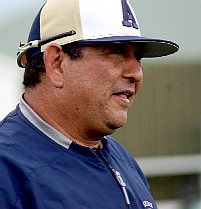 041219V08389 Coach Gene Salazar